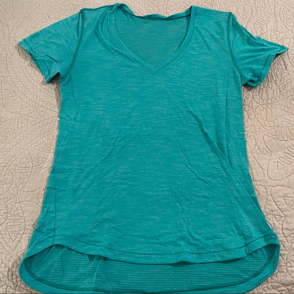 Lululemon what the sport tee